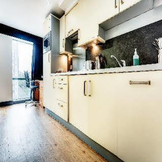 Roomzzz West 4*
