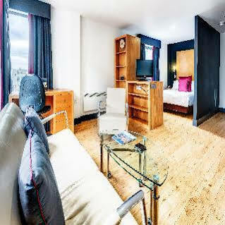 Roomzzz West Apart-hotel 4*